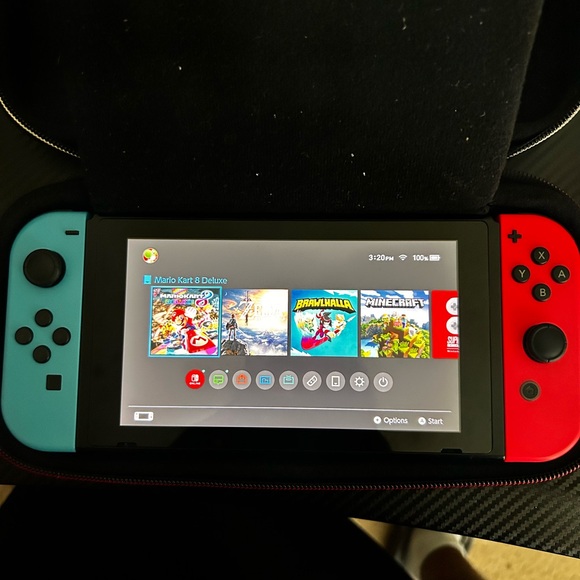 Used Nintendo Switch Console - Picture 2 of 7